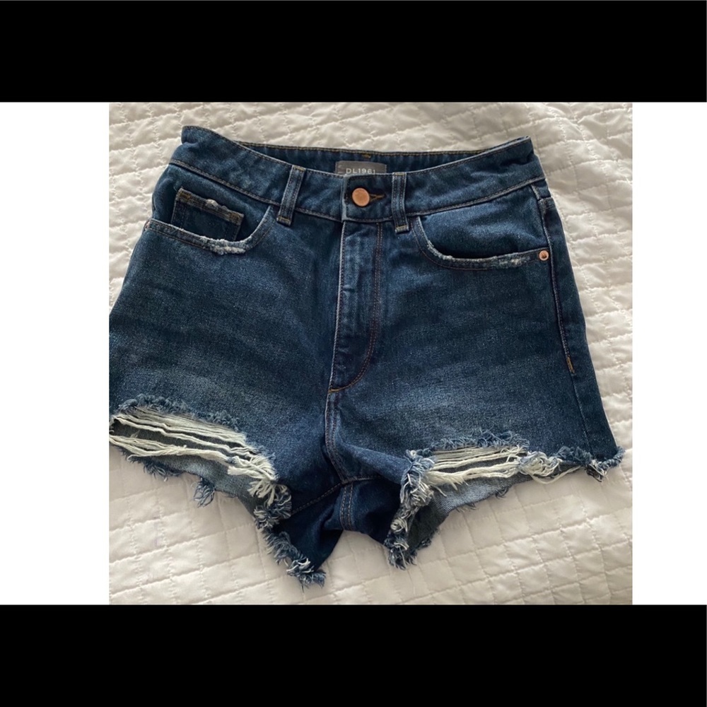 Dl961 Cleo Jean shorts.